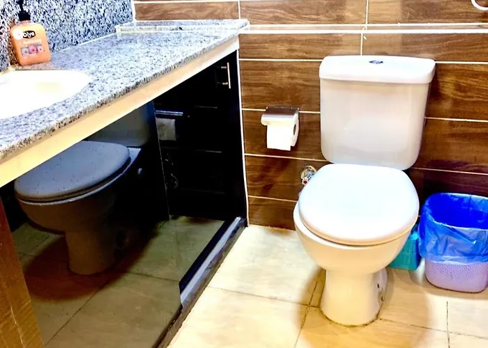Apartman Sunny With 3 Swimming Pools Florenza Gurdaka