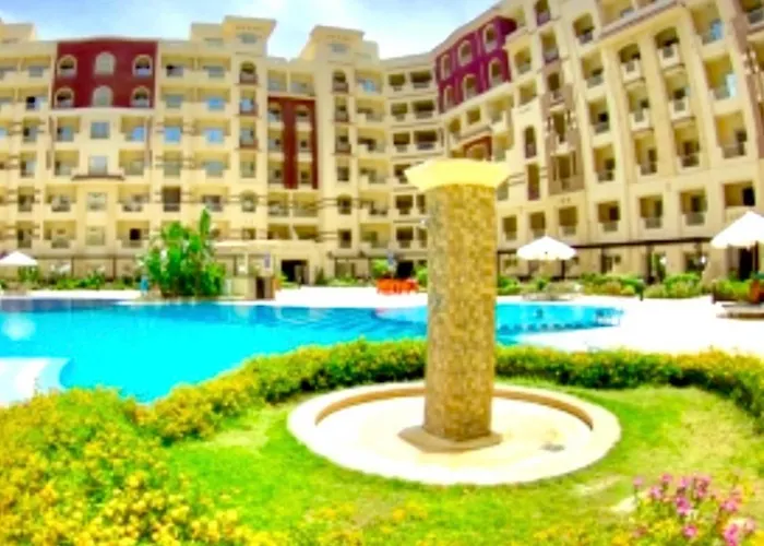 Apartman Sunny With 3 Swimming Pools Florenza *